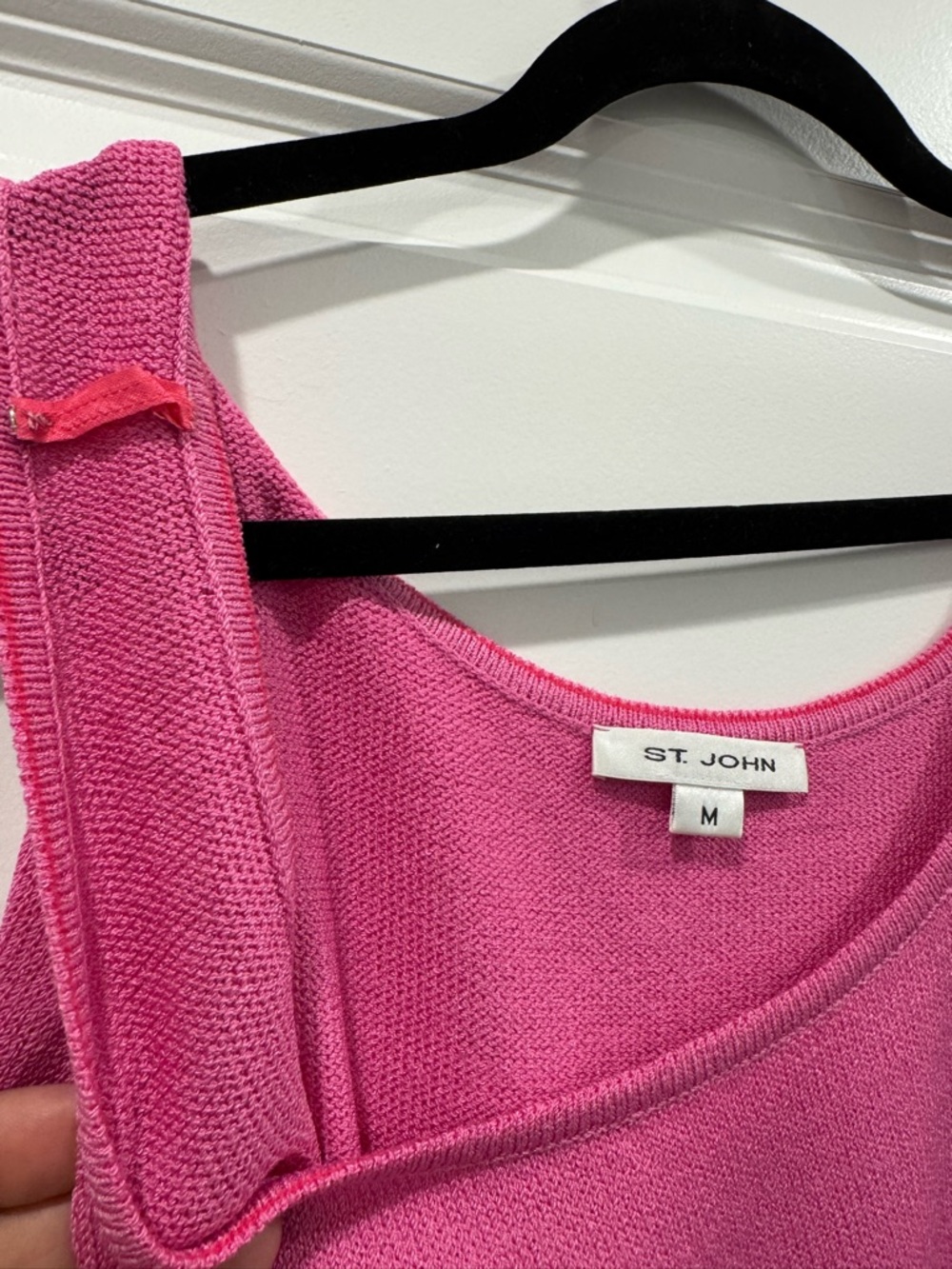 St. John Black Jacket with Pink Trim and Pink Sleeveless Top. 2 pieces. - Picture 12 of 14